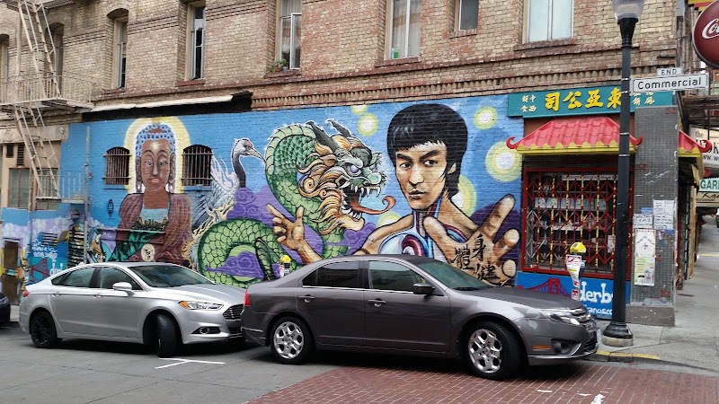 Grant Ave / Clay St Mural