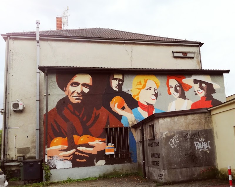 Mural "Stacja Pomarańczarka"