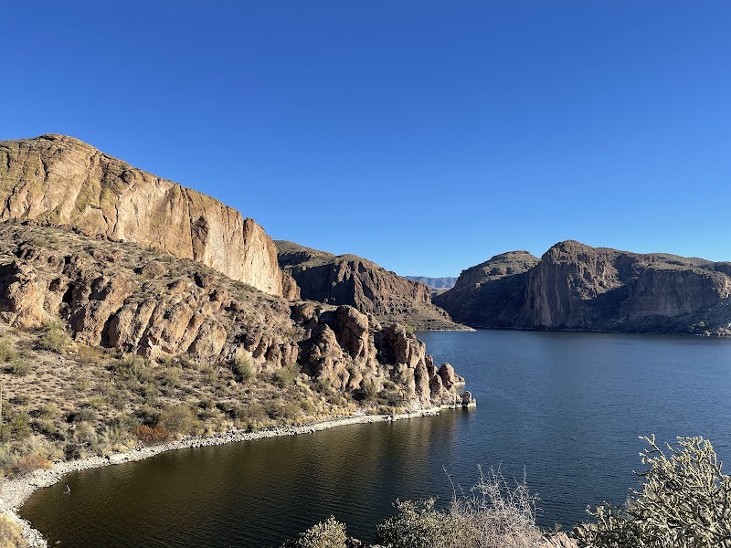 Canyon Lake Marina & Campground