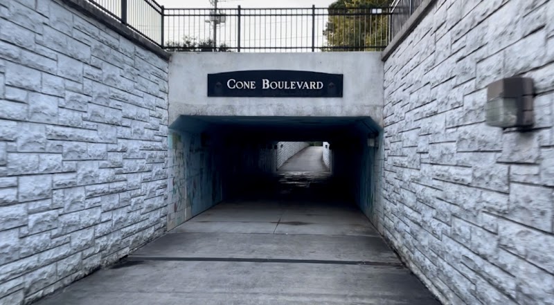 Cone boulevard Tunnel