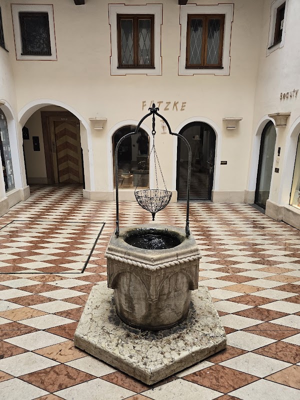 Brunnen in der Platzlgassen