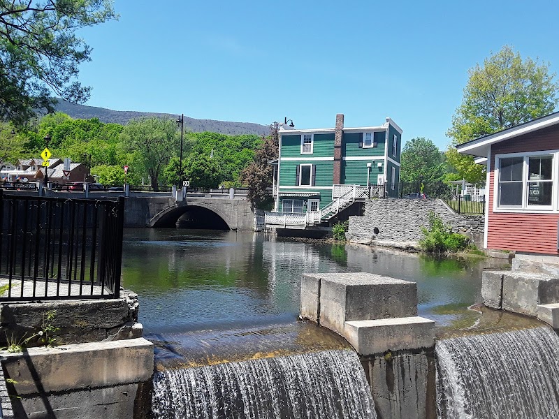 Factory Point Town Green