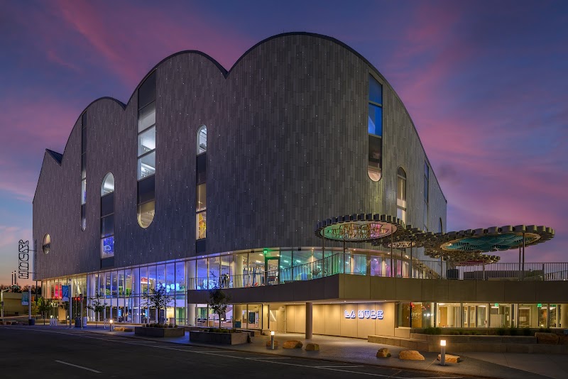 La Nube STEAM Discovery Center