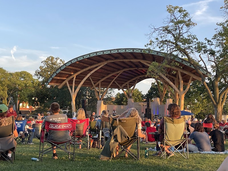 La Crosse Band Shell