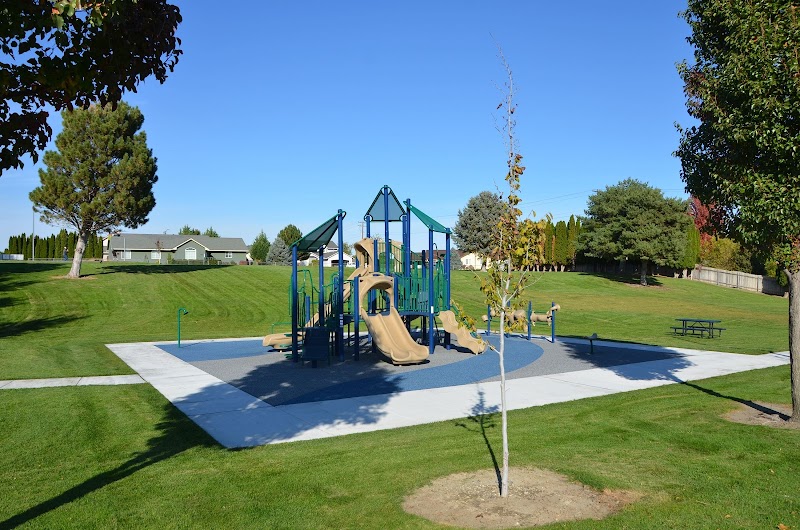 Columbia Center Estates Park