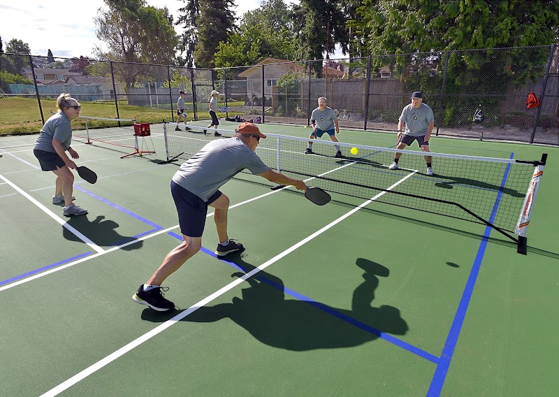Browns Point Playfield Tennis & Pickleball Courts