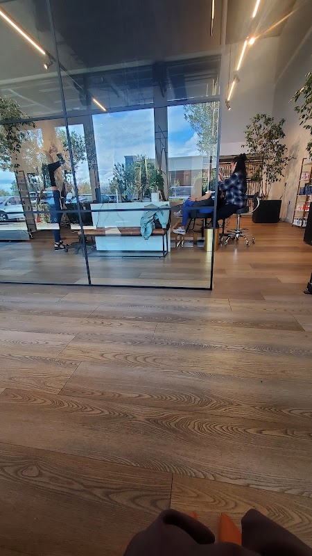 Sunvalley Square Shopping Center