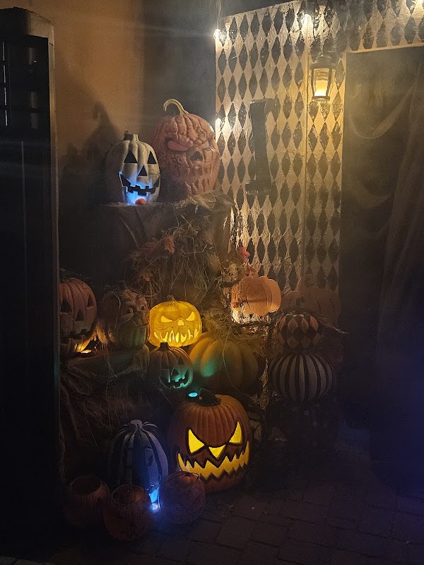 Mount Mayhem Haunted House