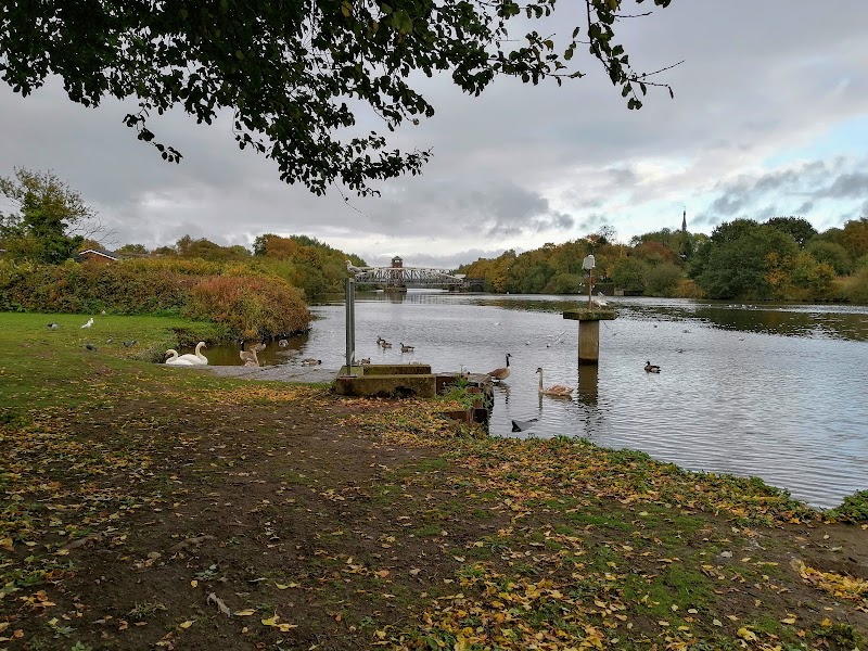 Upper Langland Waterside