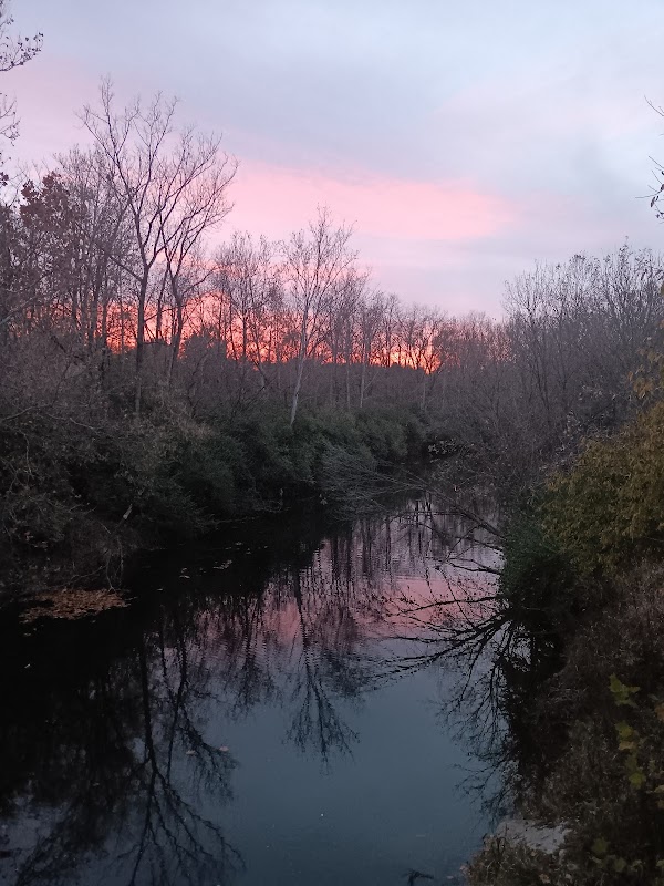 Baxter Trail Parking