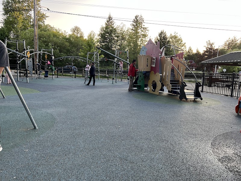 Tambark Creek Park Picnic Shelter
