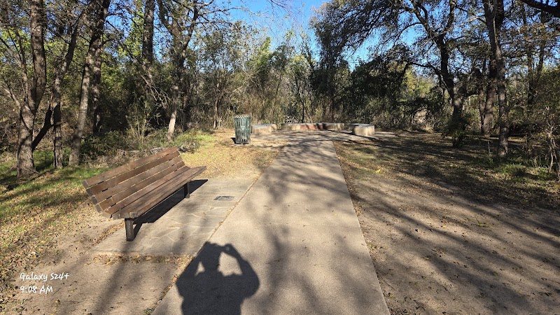 Arlington River Legacy Trail West at Trinity River