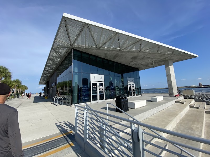 Tampa Bay Watch Discovery Center