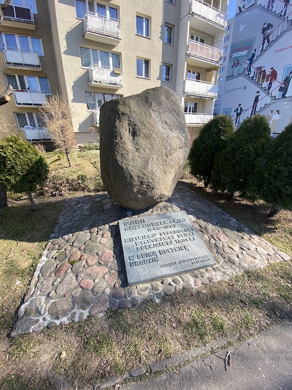 Pomnik pamięci Marii Grzegorzewskiej