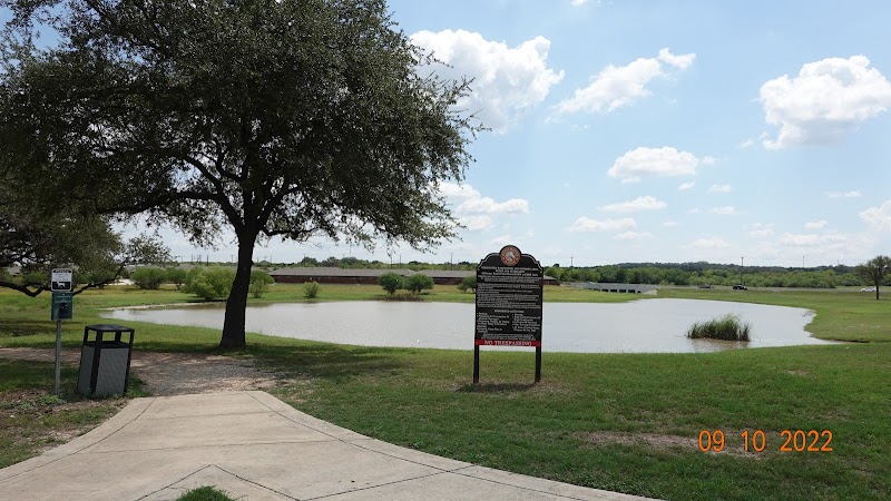 SWR Nature Trailhead Pond End (Private)