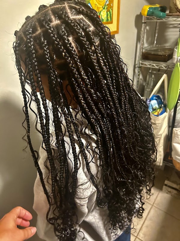 Faye's Mane Attraction