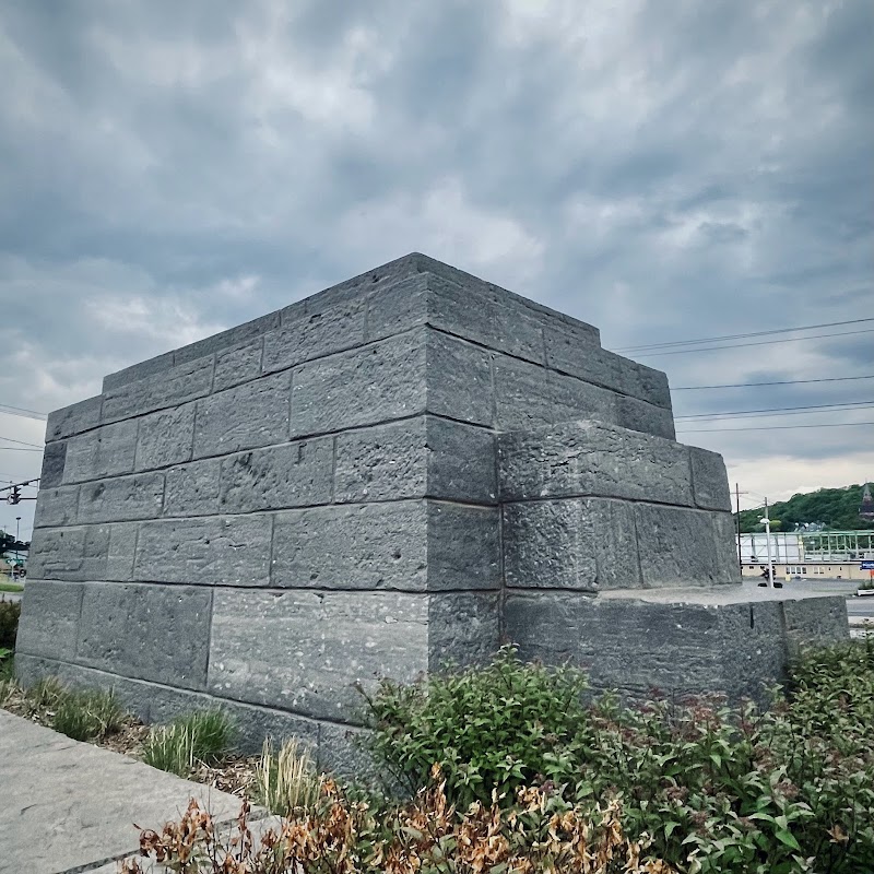Erie Canal Monument