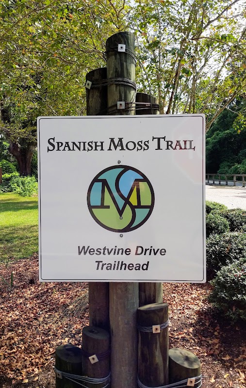 Spanish Moss Trail Parking - Westvine