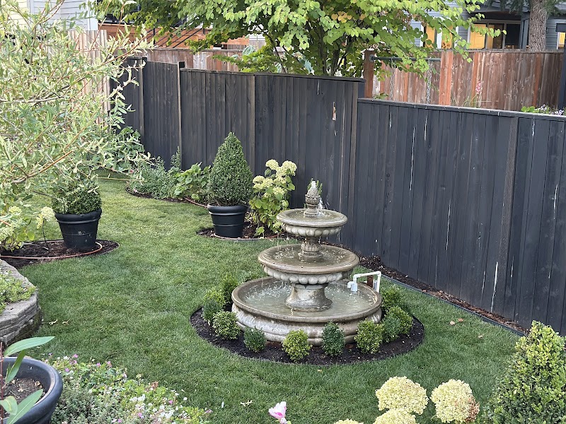 Biscuit Alley and Honeybee Fountain