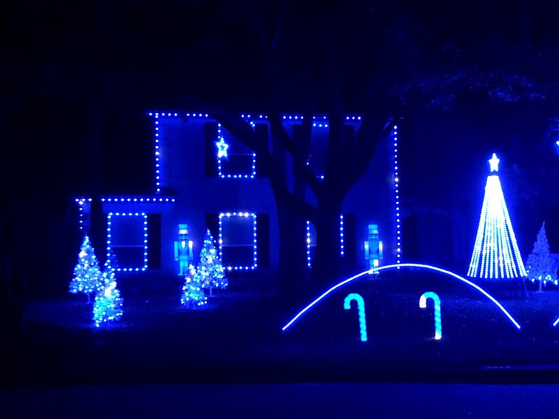 Falling Star Lights 94.9FM Christmas Lights