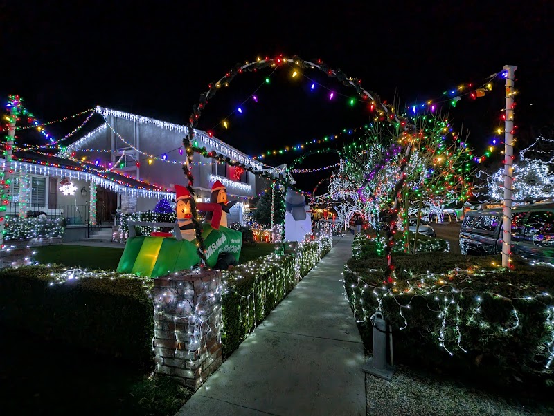 Sunset Glen Christmas Display