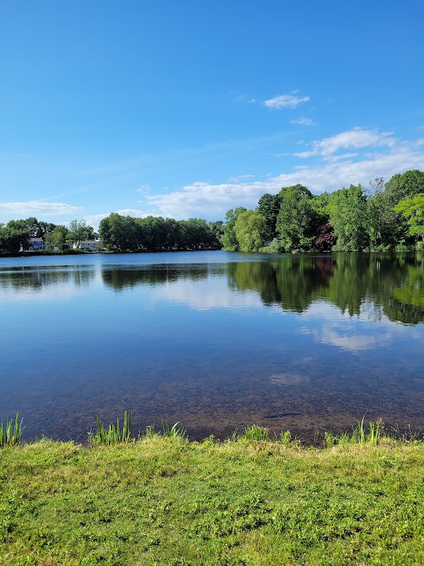 Rumford Ave Park (Fulton Pond)