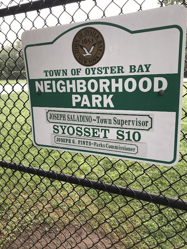 Town of Oyster Bay Neighborhood Park Syosset S10