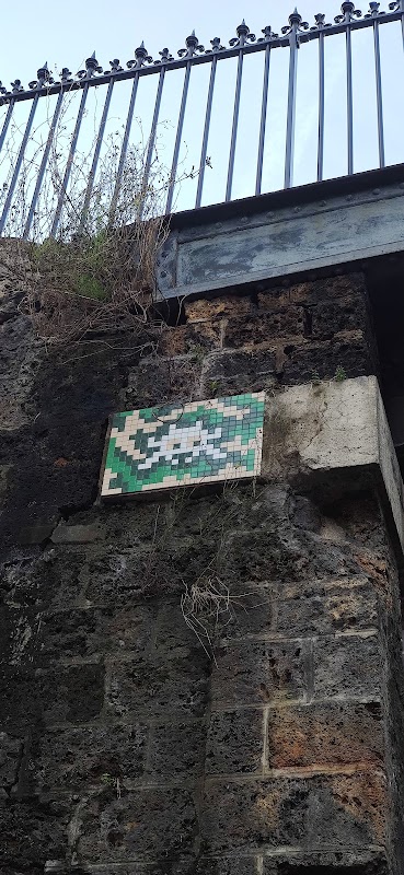 Space invader camouflage vert