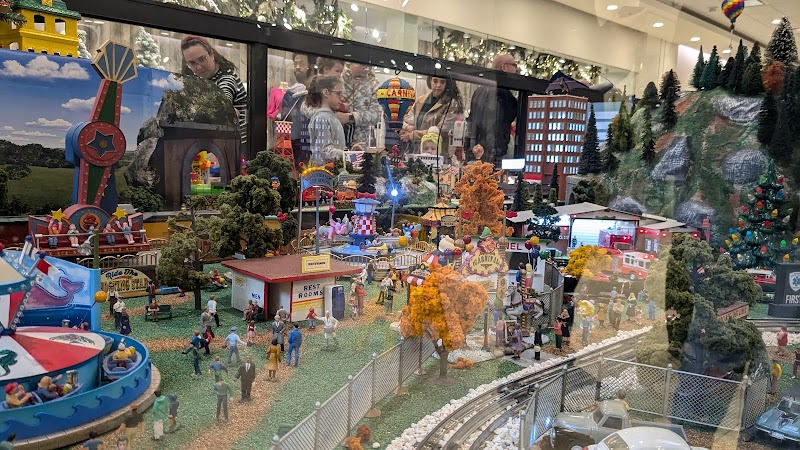 Holiday Train Garden