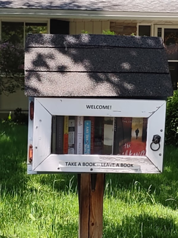 Little lending library