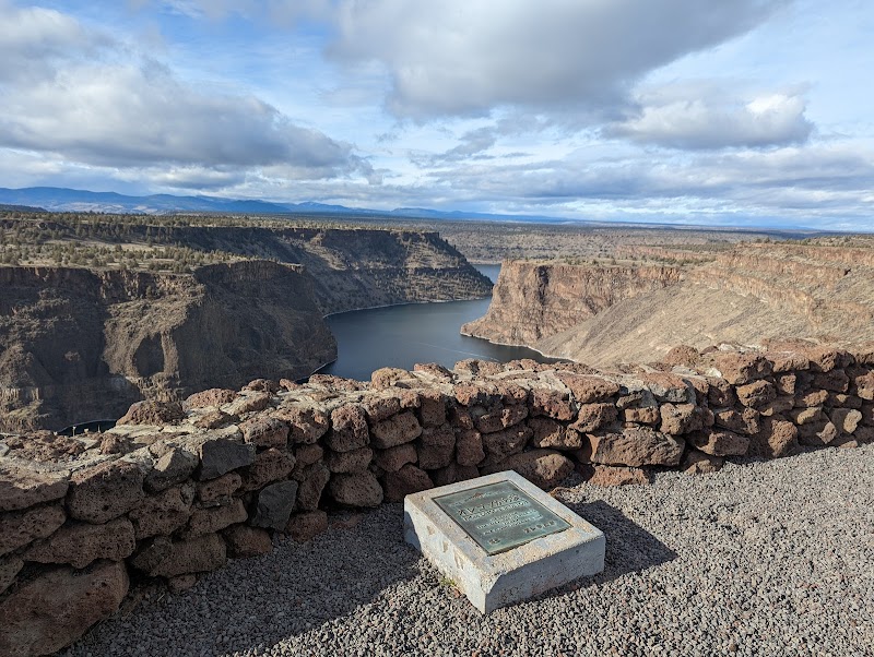 アキラクリフ AKIRA CLIFF