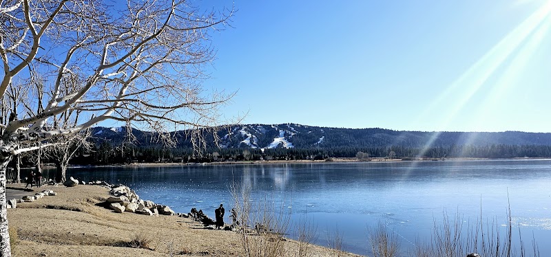 Seven Oaks Trailhead