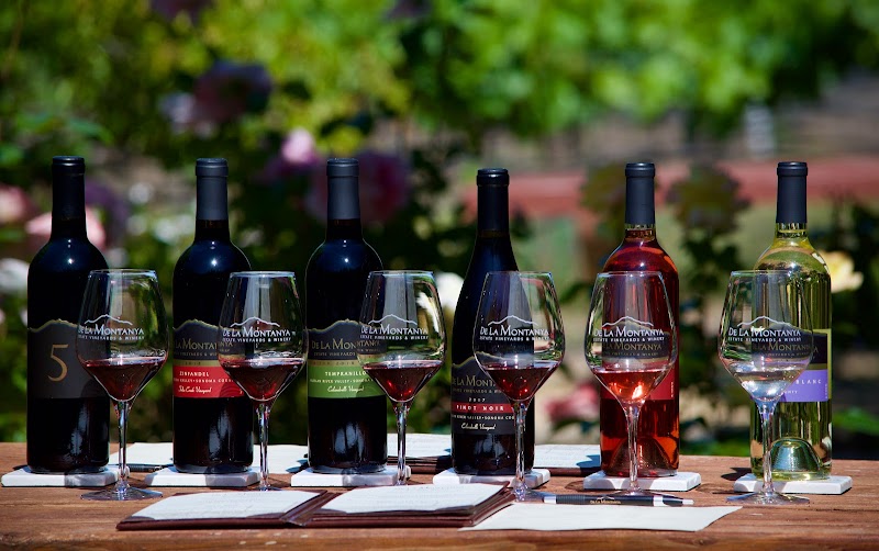 De La Montanya Vineyards & Winery