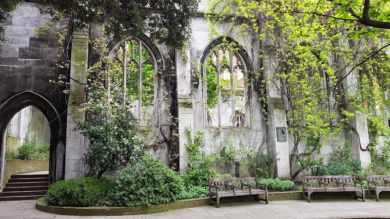 St Dunstan in the East Church Garden
