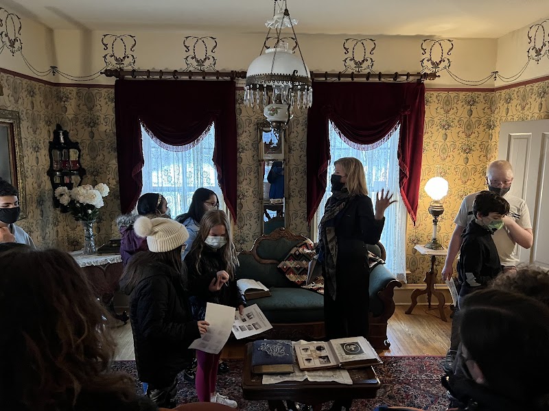 Hinsdale History Museum