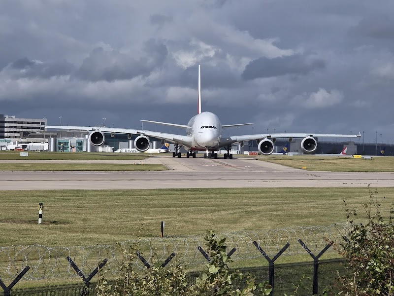Old Altrincham Road Runway Viewing