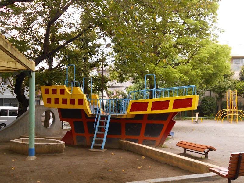 Kami-Ochiai West Park