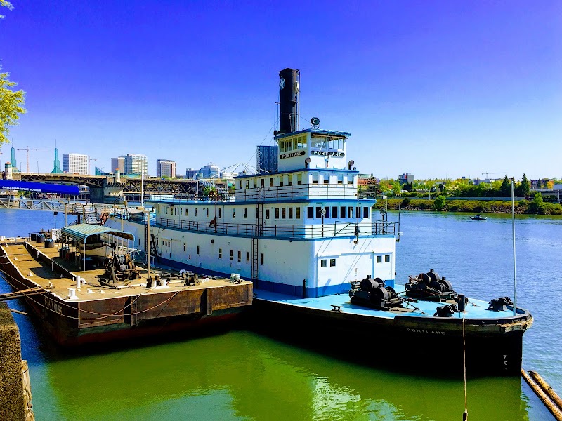Tom McCall Waterfront Park
