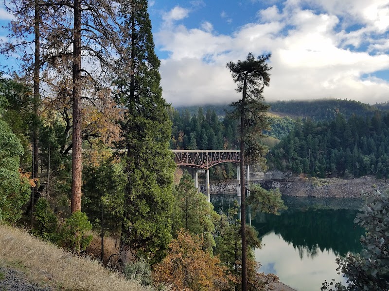 Peyton Bridge Trailhead