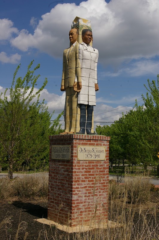 Pillars of the Golden Blocks sculpture, by Ashley Gray