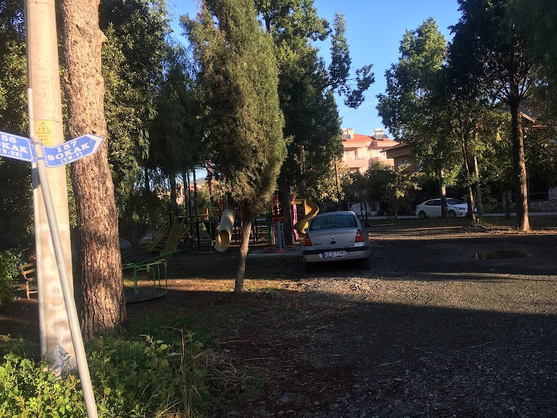Koray Korkut Funda Tarhan Parkı
