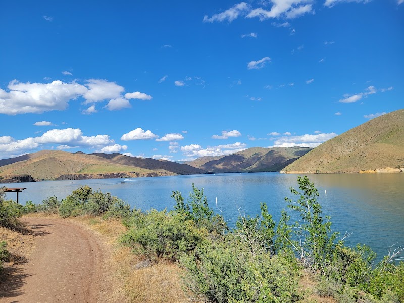 Lucky Peak Dam Recreation Area: Middle Cove