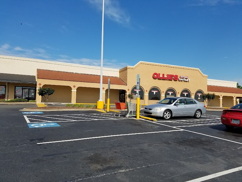 Willowdale Shopping Center