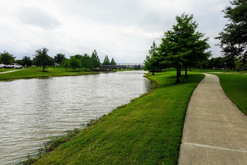 Lakeland Heights - Pedestrian Bridge