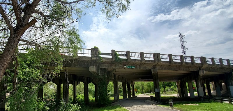 Laurens Lane Trail Connection