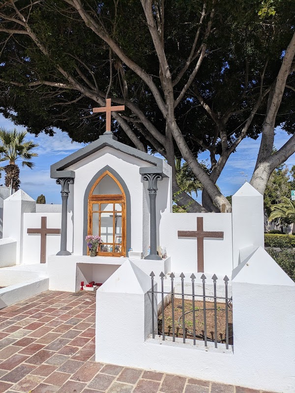 Plaza del cementerio