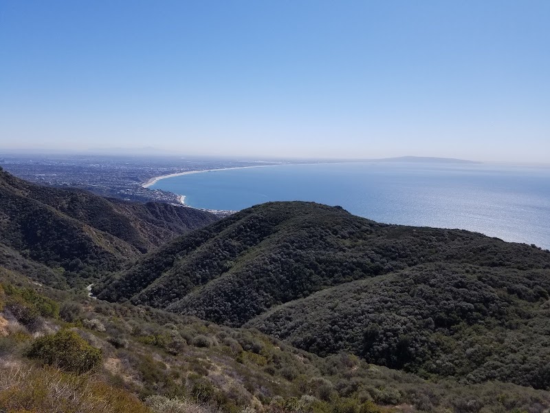 Tuna Canyon Trail Head
