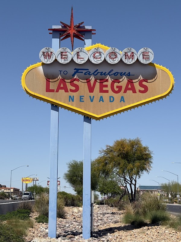 Welcome to Fabulous Las Vegas Sign (Boulder Highway)