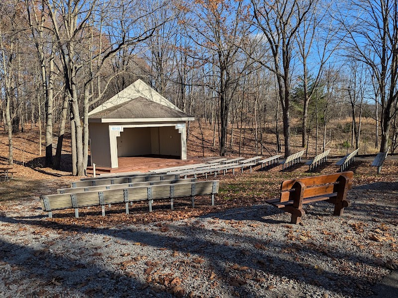Independence Oaks Trailhead