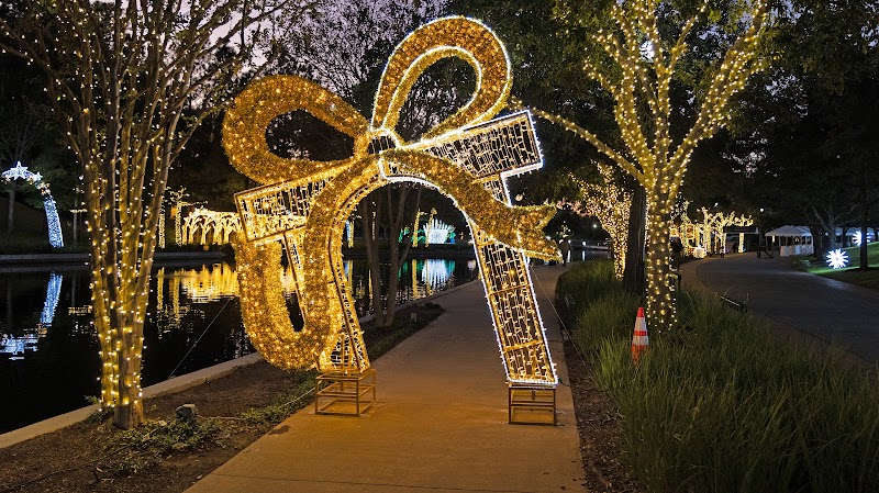 Holiday on The Waterway